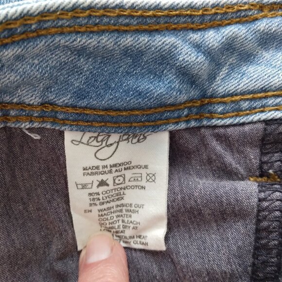 Lola Jeans | NWT Lindsey High Rise Denim Capri | Size 30 - Picture 10 of 11